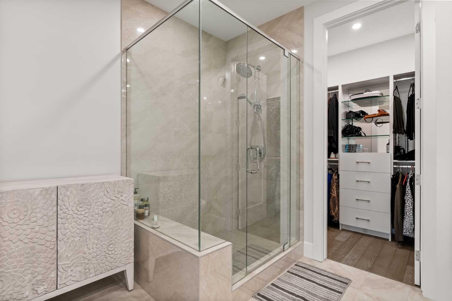 220 Marina Cove SE