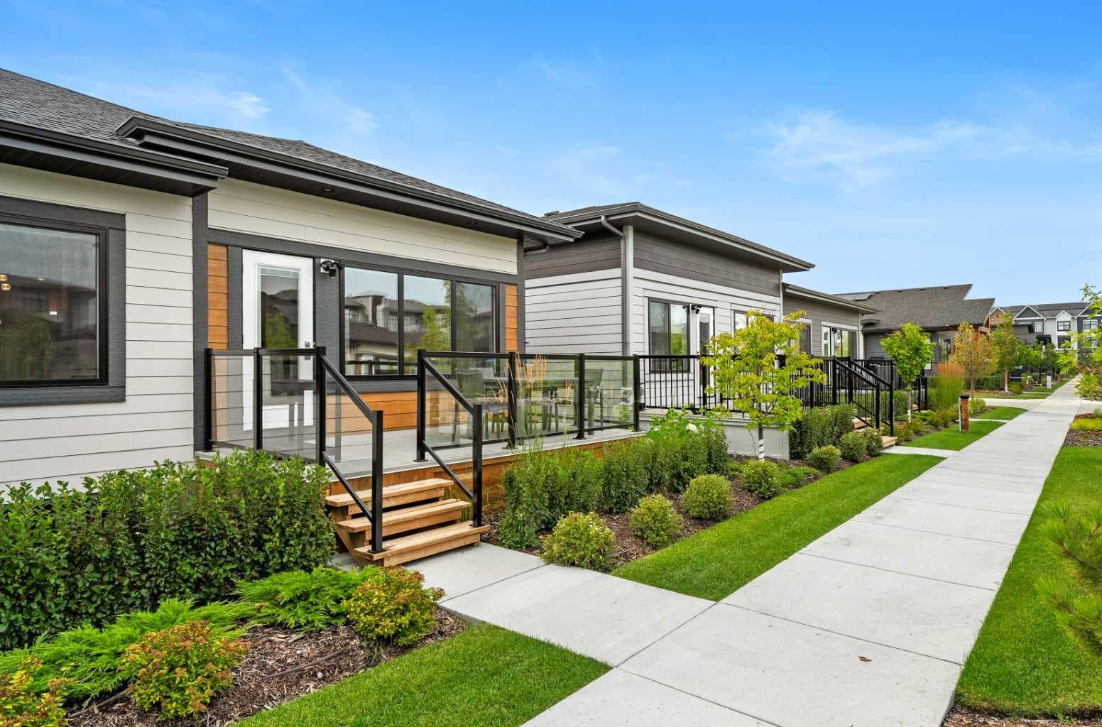 220 Marina Cove SE