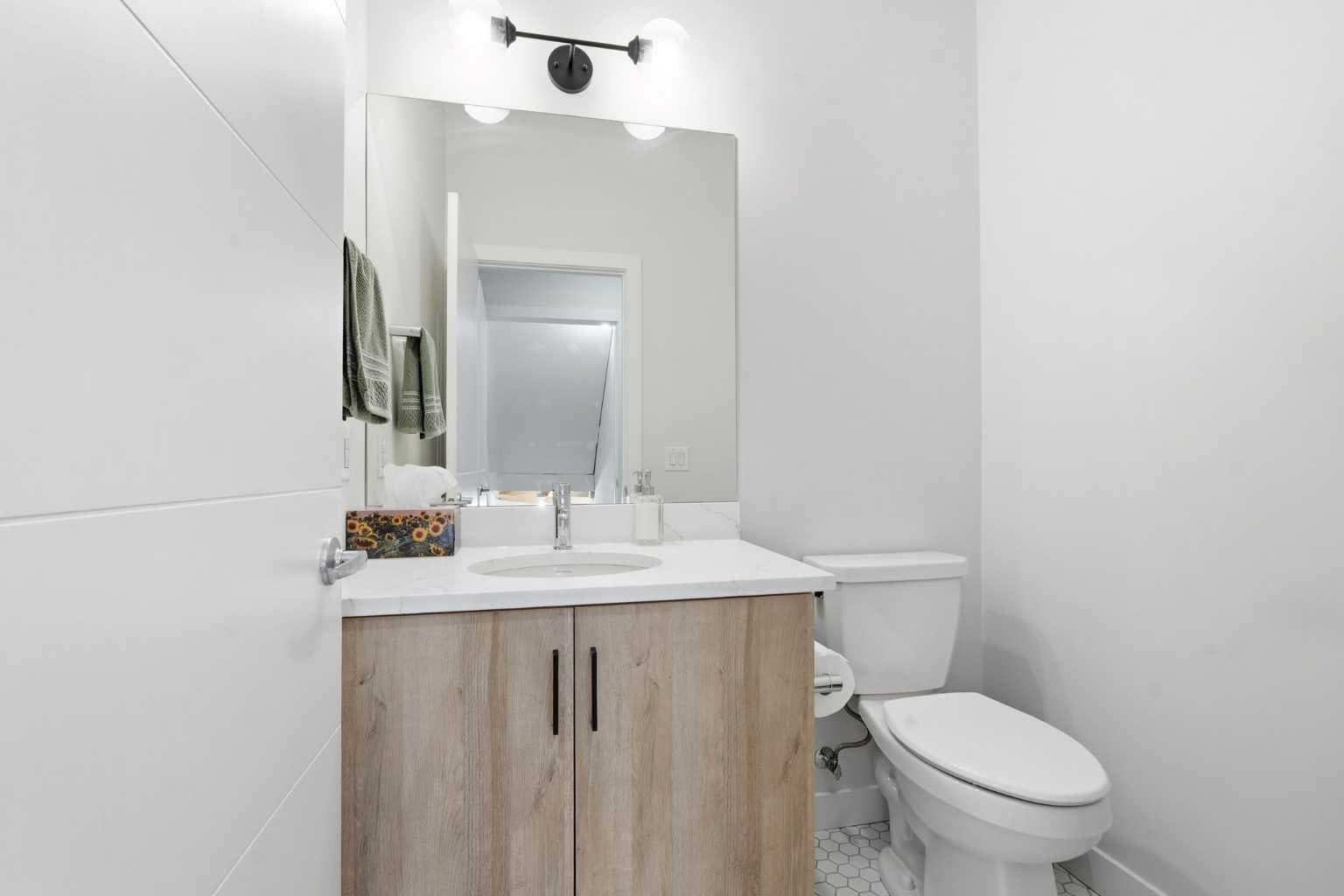 1074 Harmony Parade 