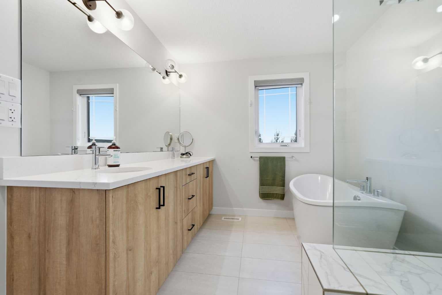 1074 Harmony Parade 