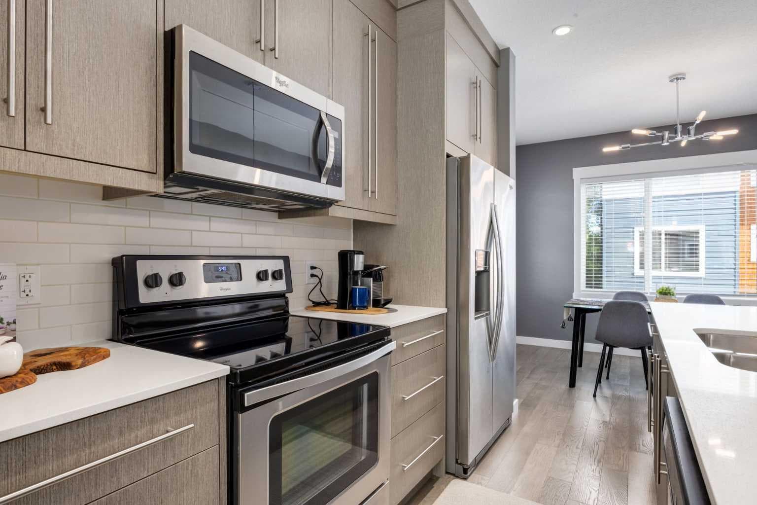 17, 111 Rainbow Falls Gate 