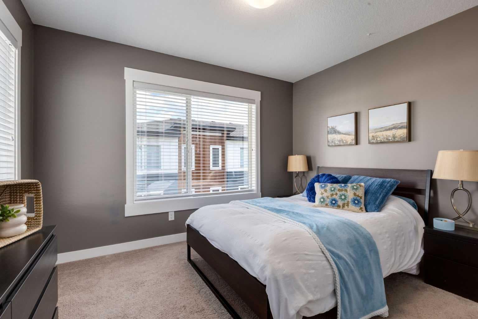 17, 111 Rainbow Falls Gate 