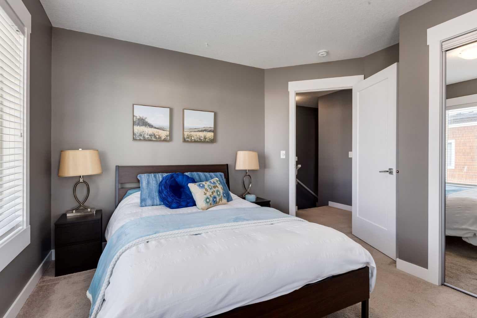 17, 111 Rainbow Falls Gate 