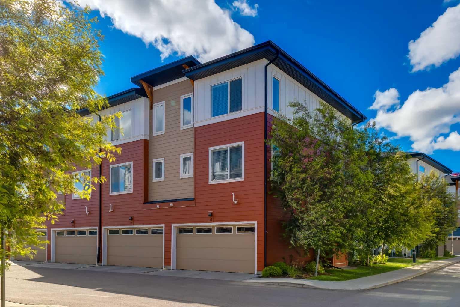 17, 111 Rainbow Falls Gate 