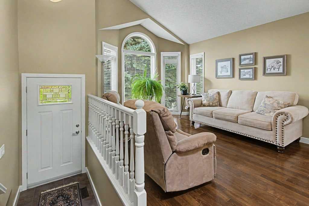 43 Riverside Road SE