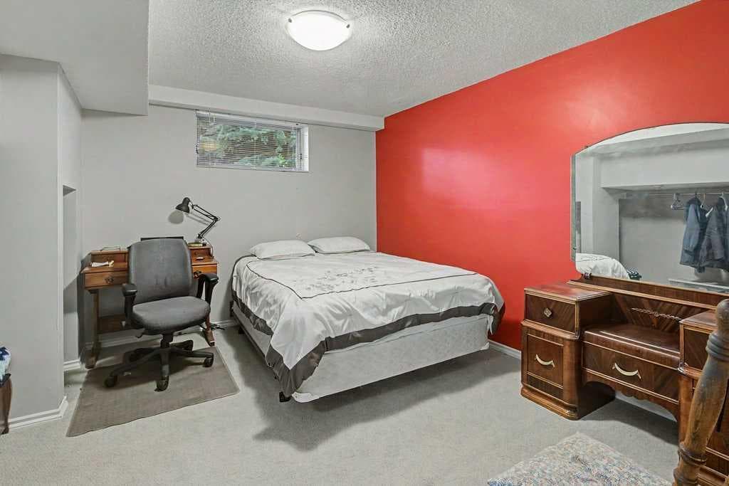 43 Riverside Road SE