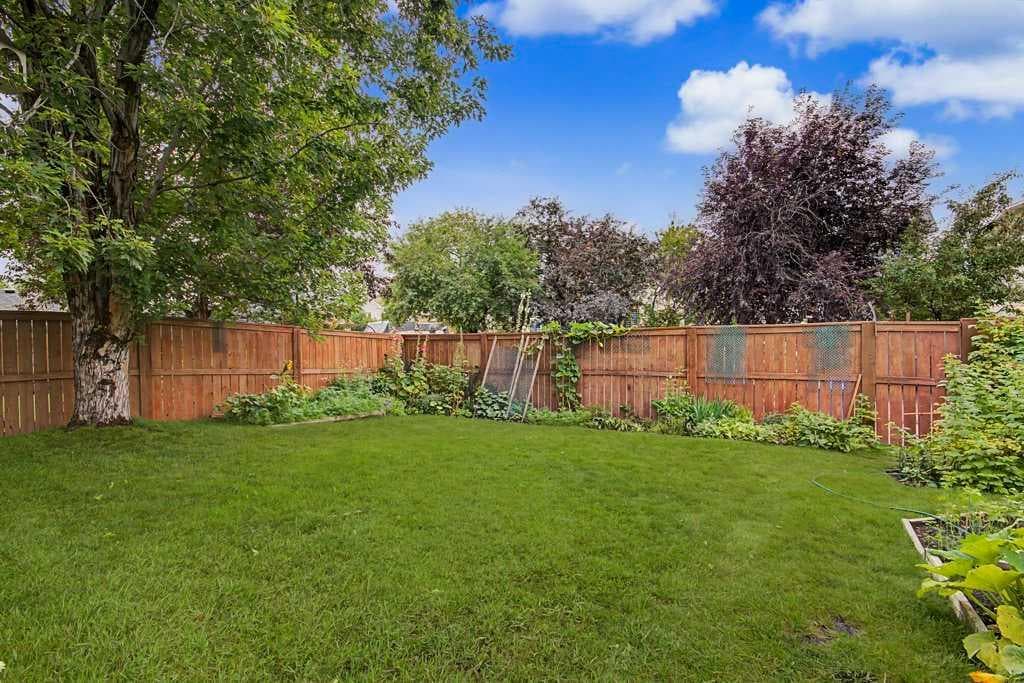 43 Riverside Road SE