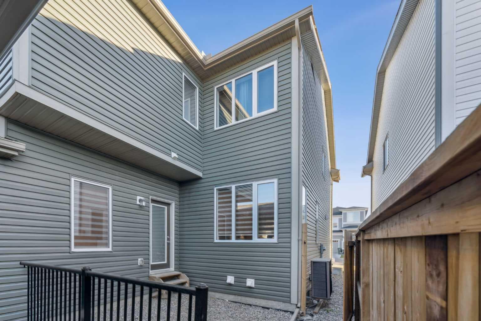 223 Carrington Circle 