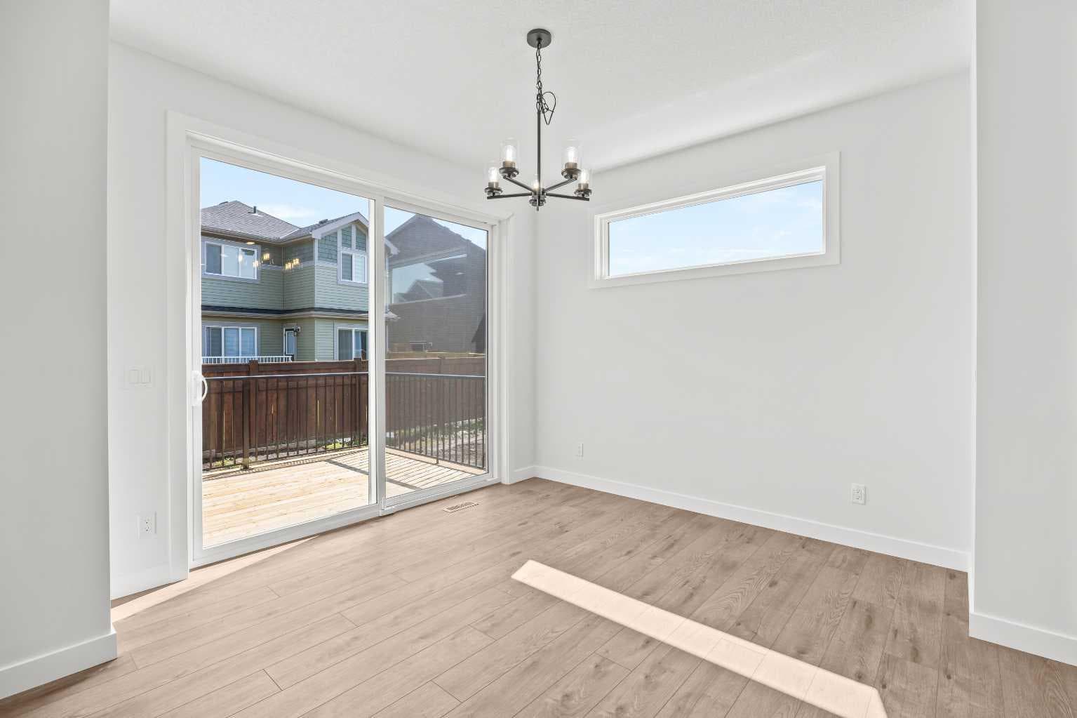 37 Sora Gardens SE
