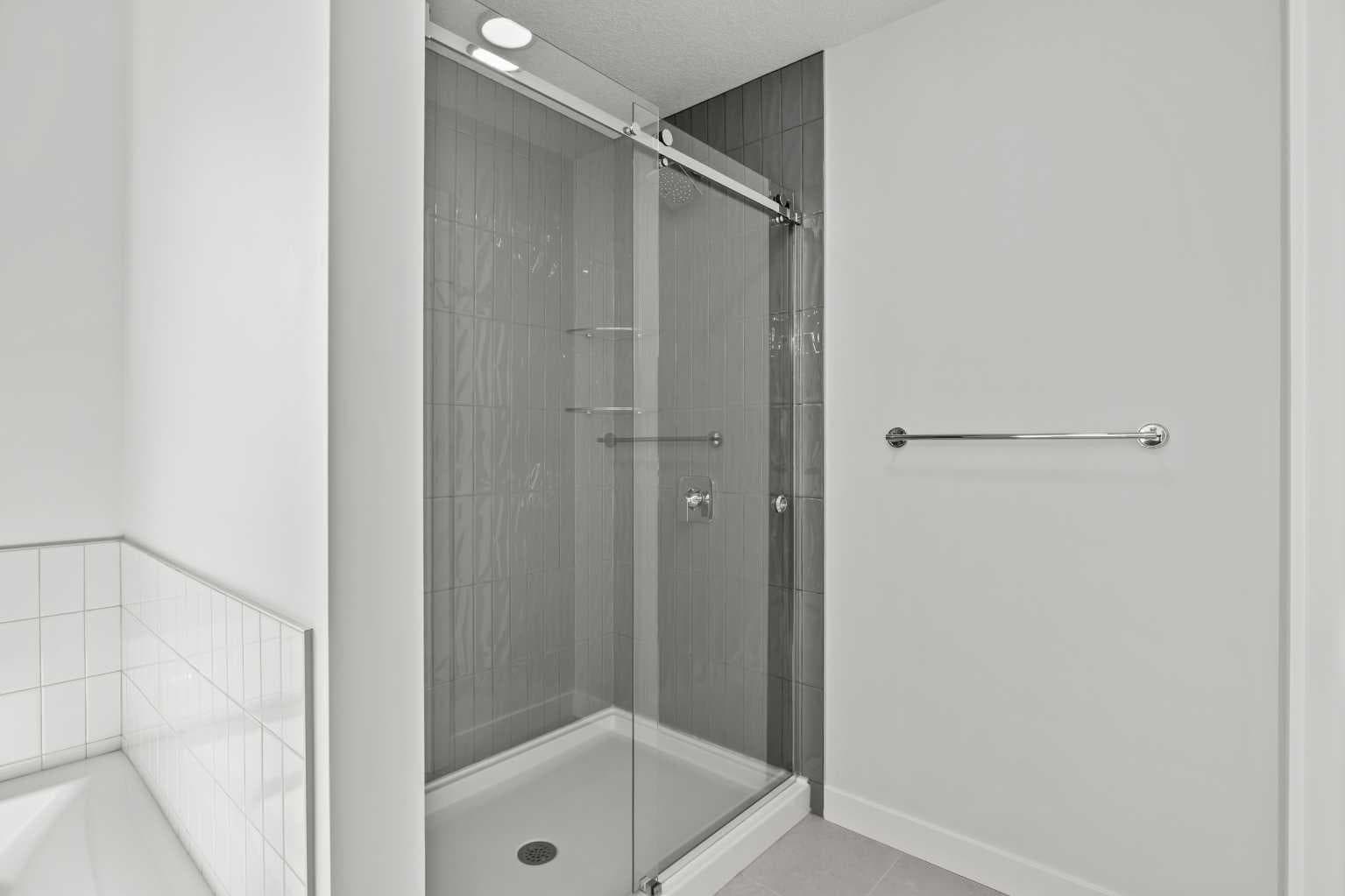 37 Sora Gardens SE