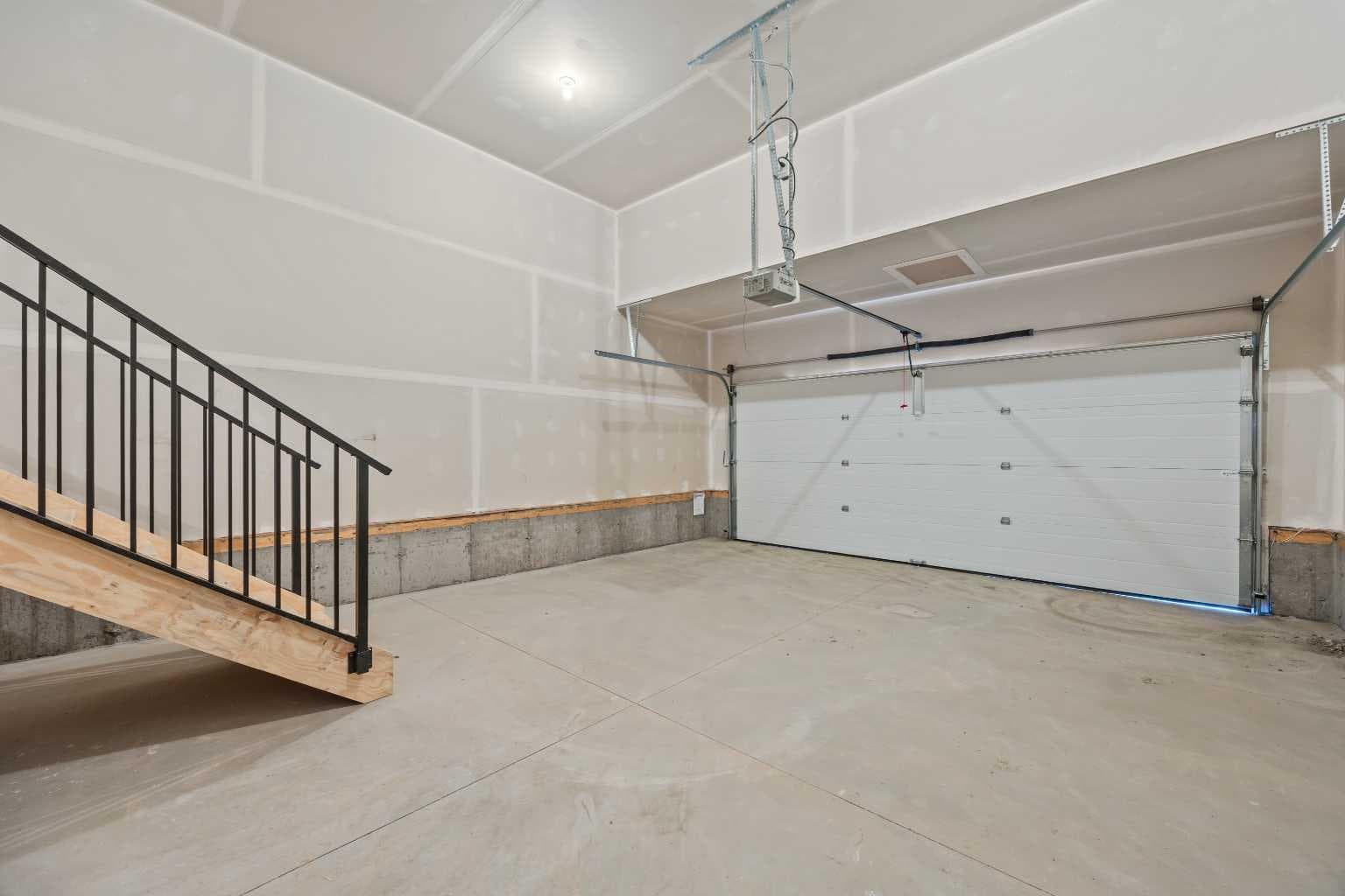 37 Sora Gardens SE