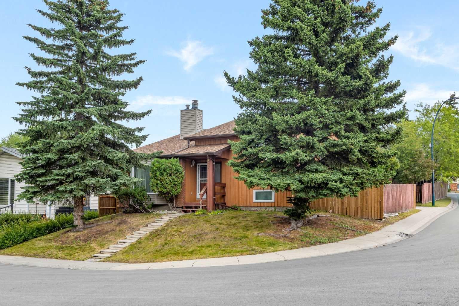 147 Whitlock Close NE