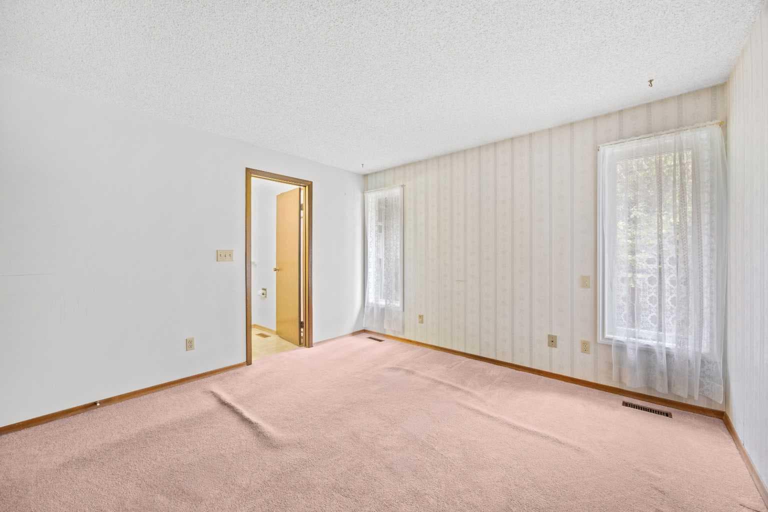 147 Whitlock Close NE