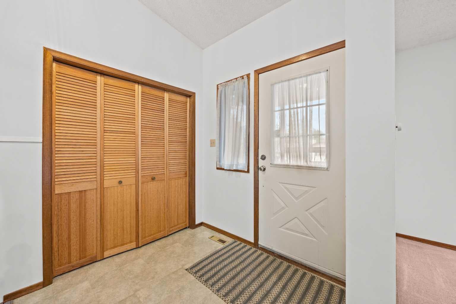 147 Whitlock Close NE