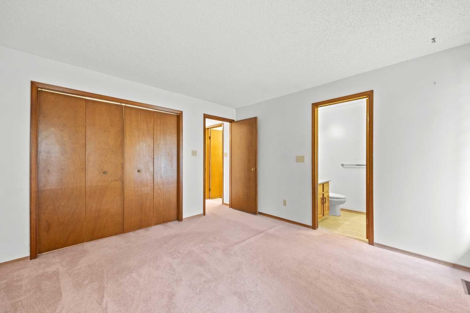 147 Whitlock Close NE