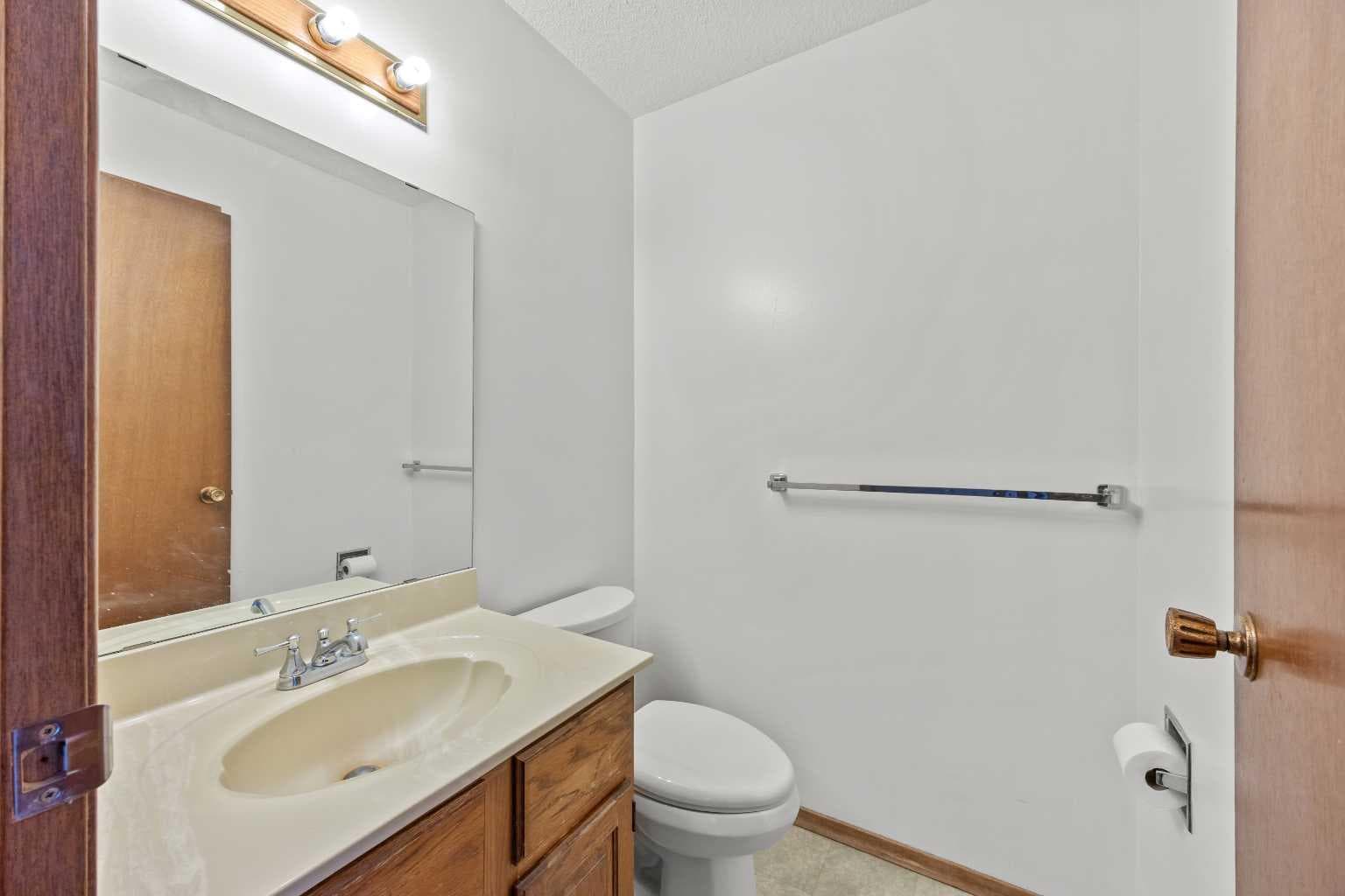 147 Whitlock Close NE