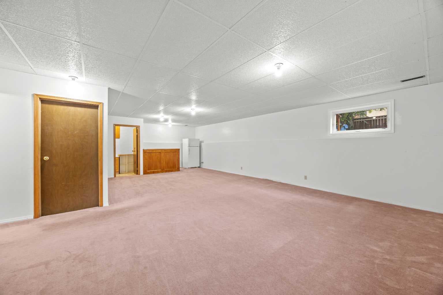 147 Whitlock Close NE