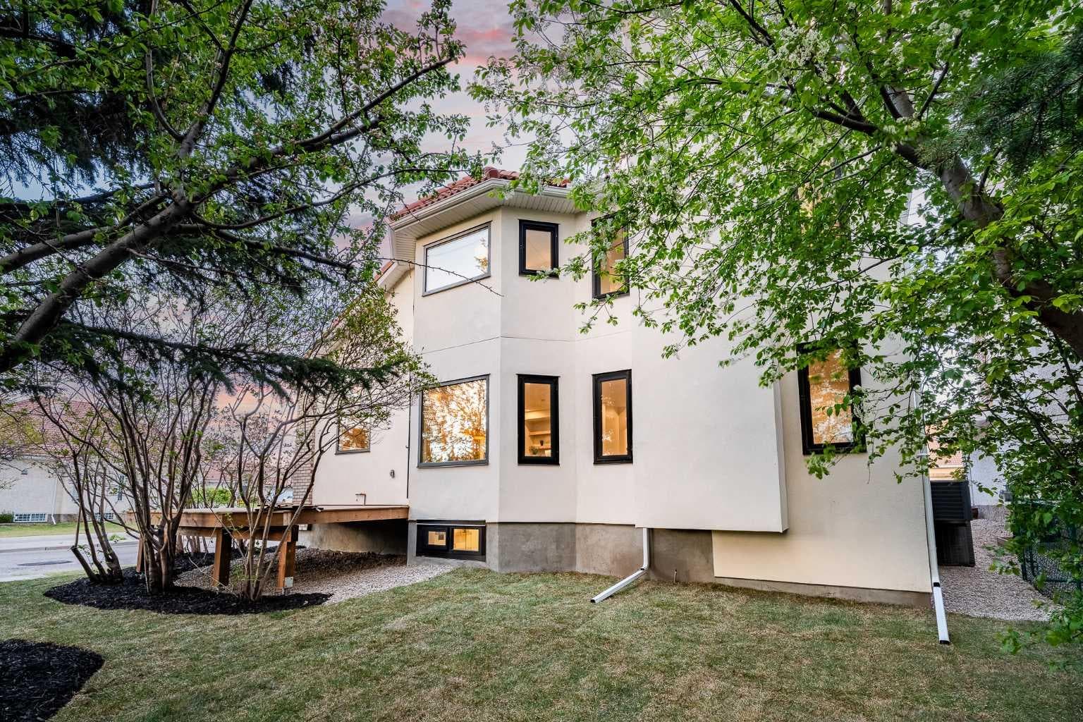 3 Varsity Ridge Terrace NW