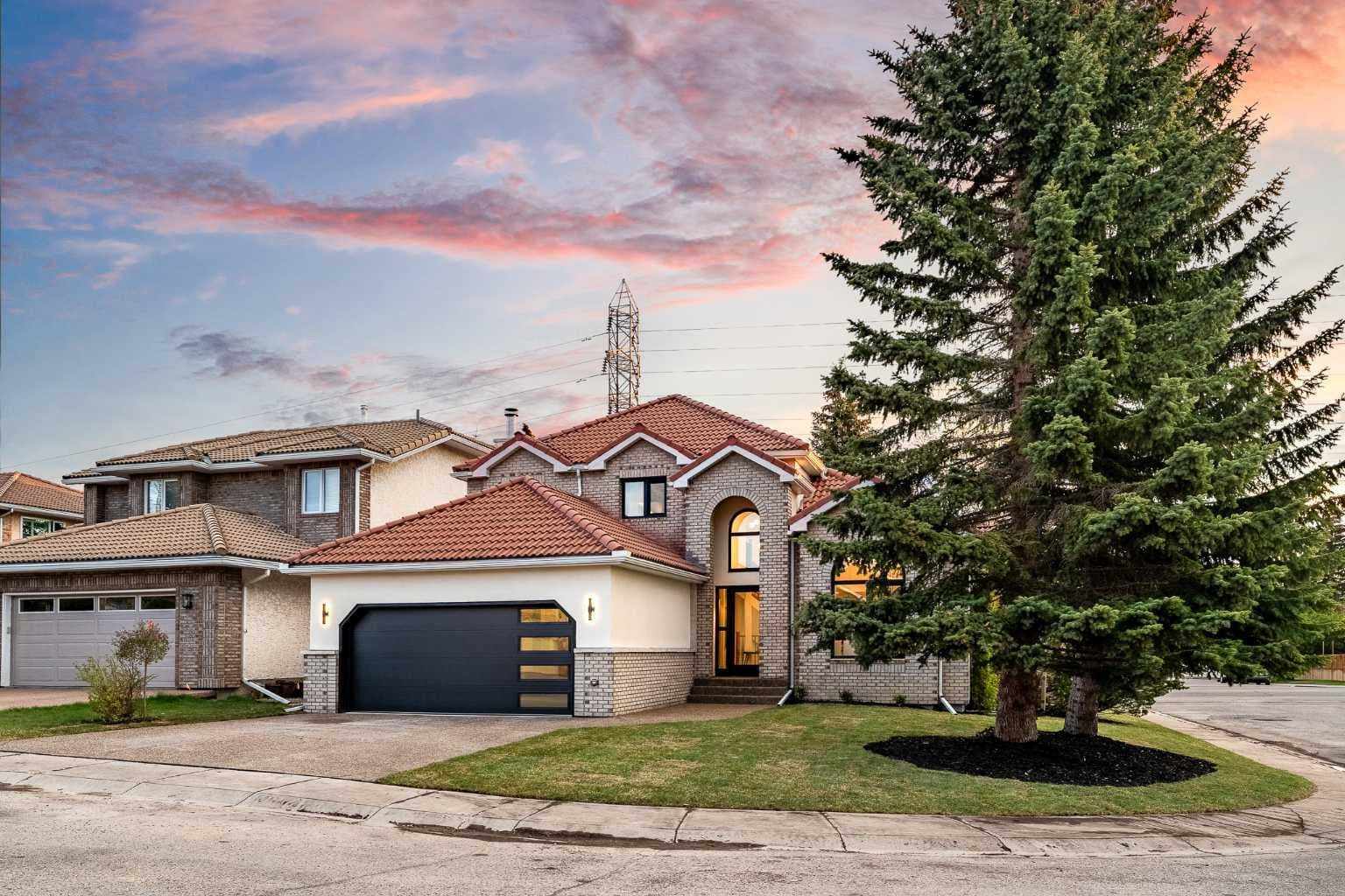 3 Varsity Ridge Terrace NW