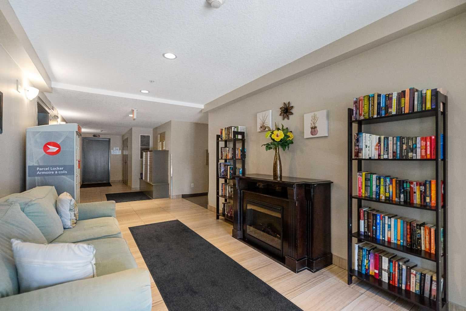 208, 304 Cranberry Park SE