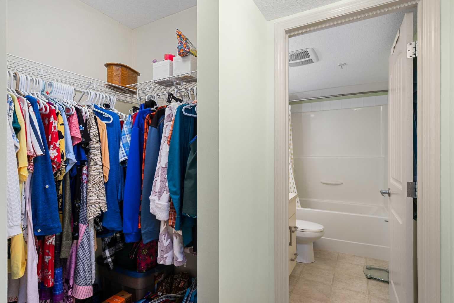 208, 304 Cranberry Park SE