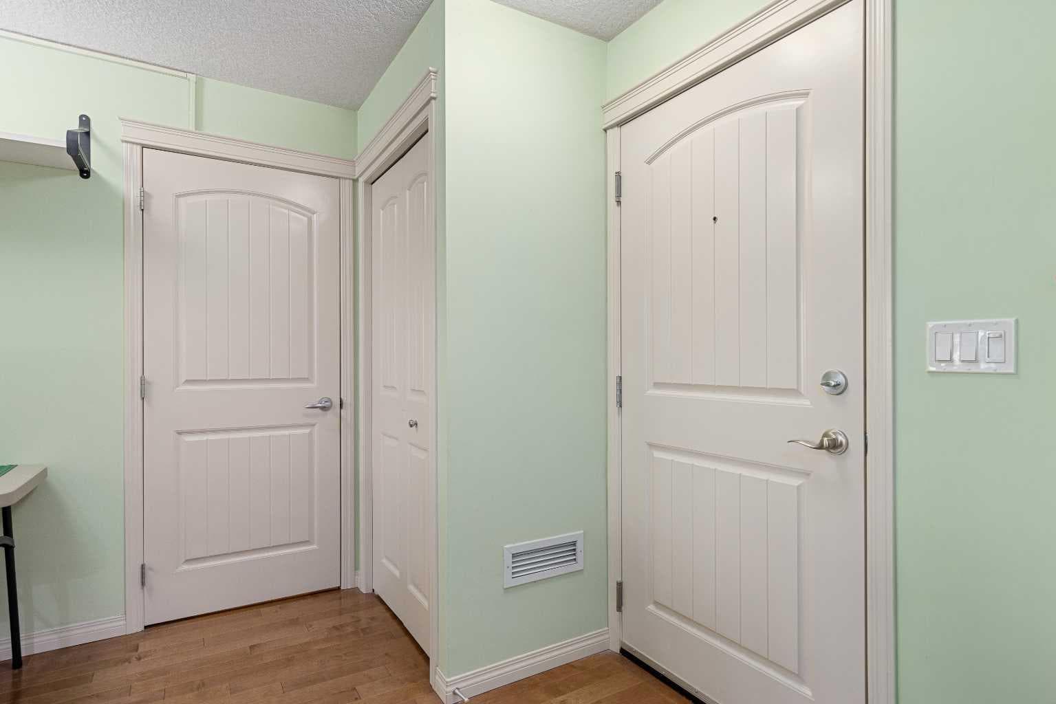 208, 304 Cranberry Park SE