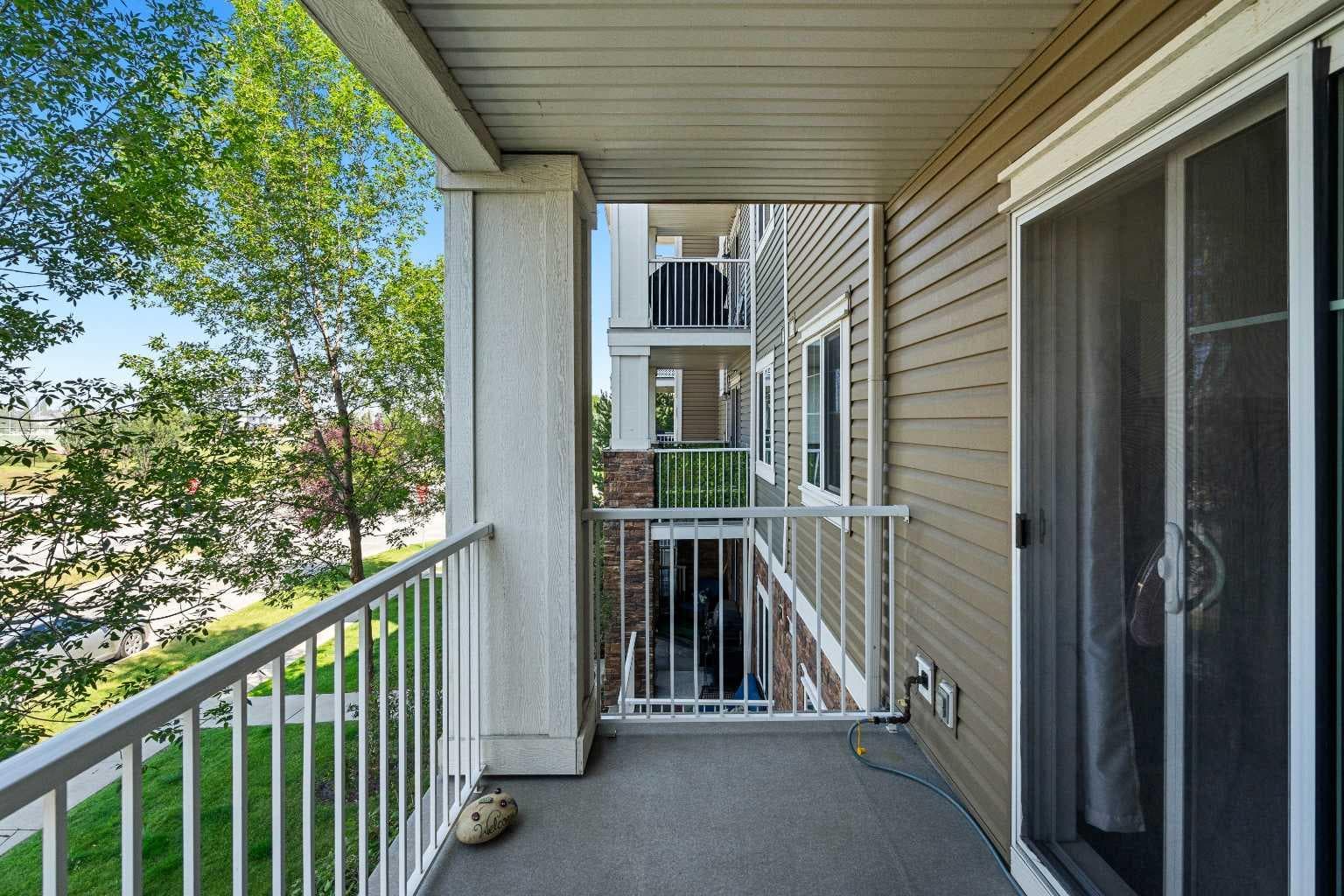 208, 304 Cranberry Park SE