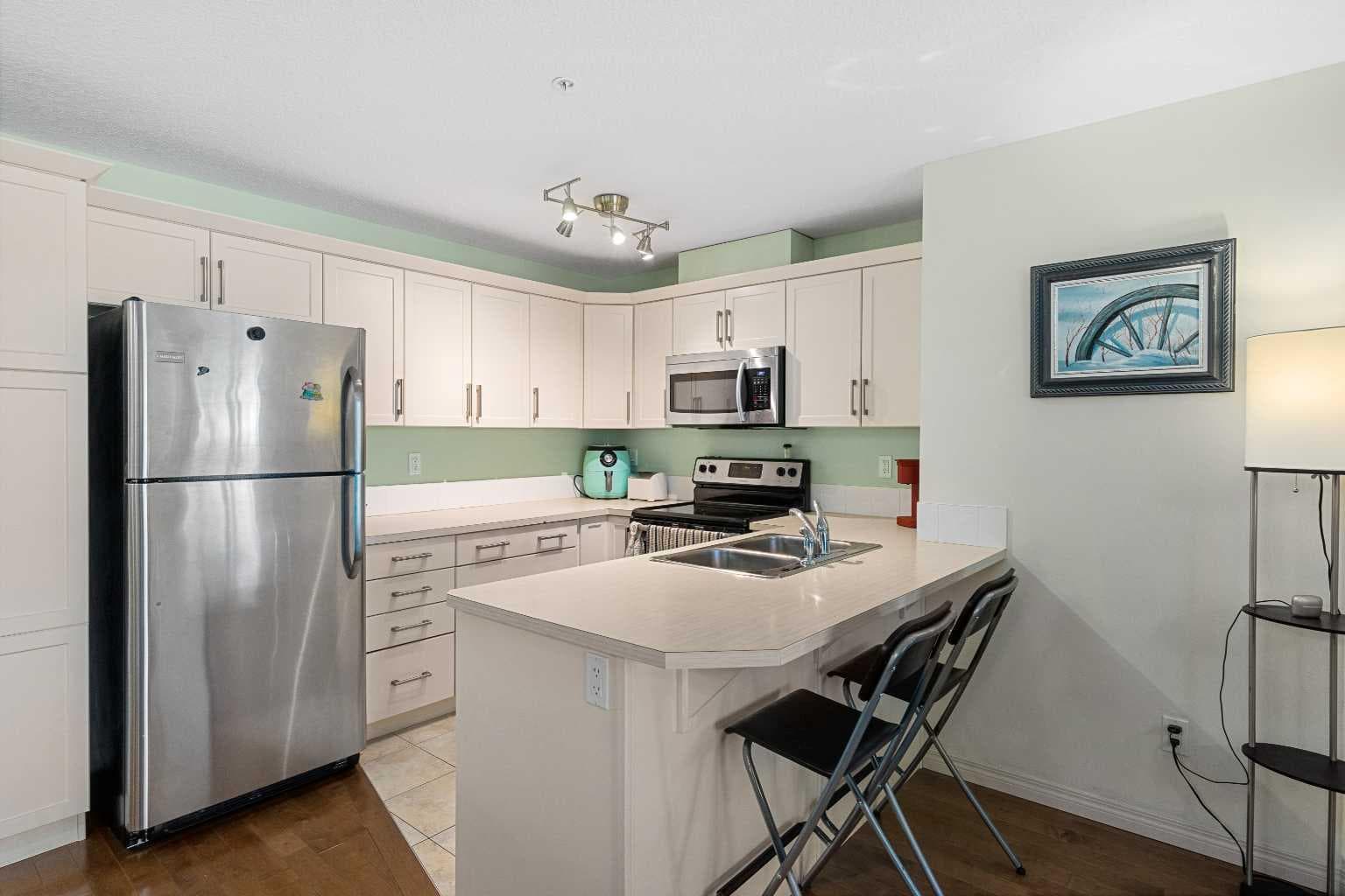 208, 304 Cranberry Park SE