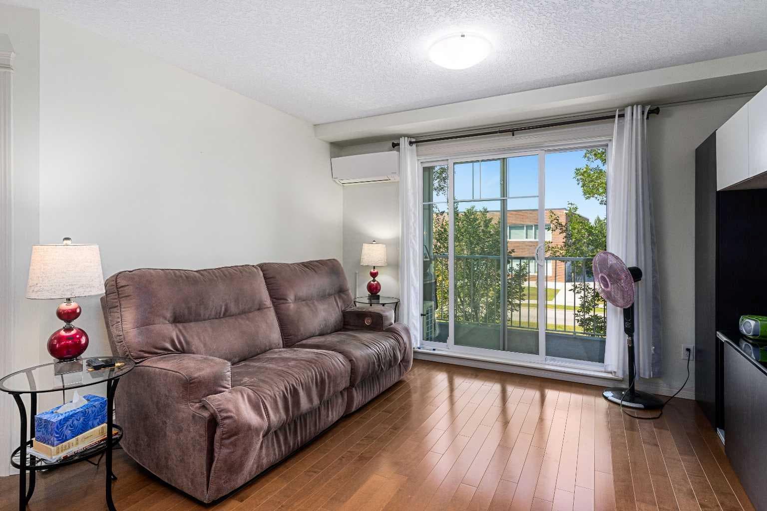 208, 304 Cranberry Park SE