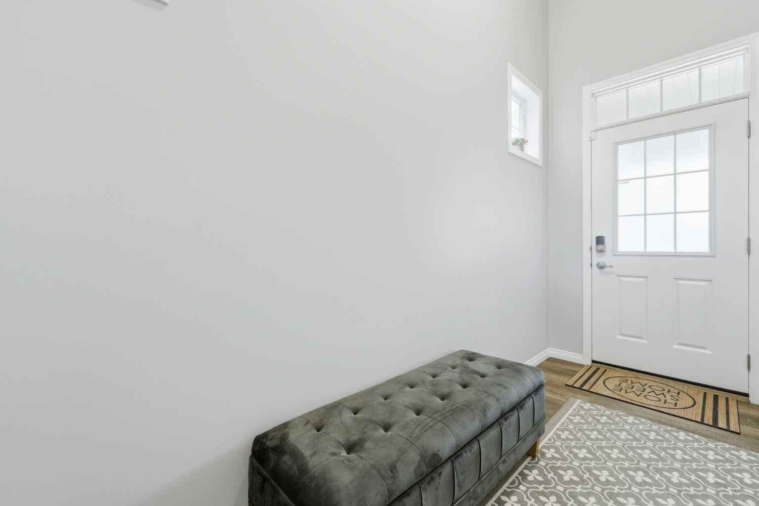 102 Yorkville Green SW