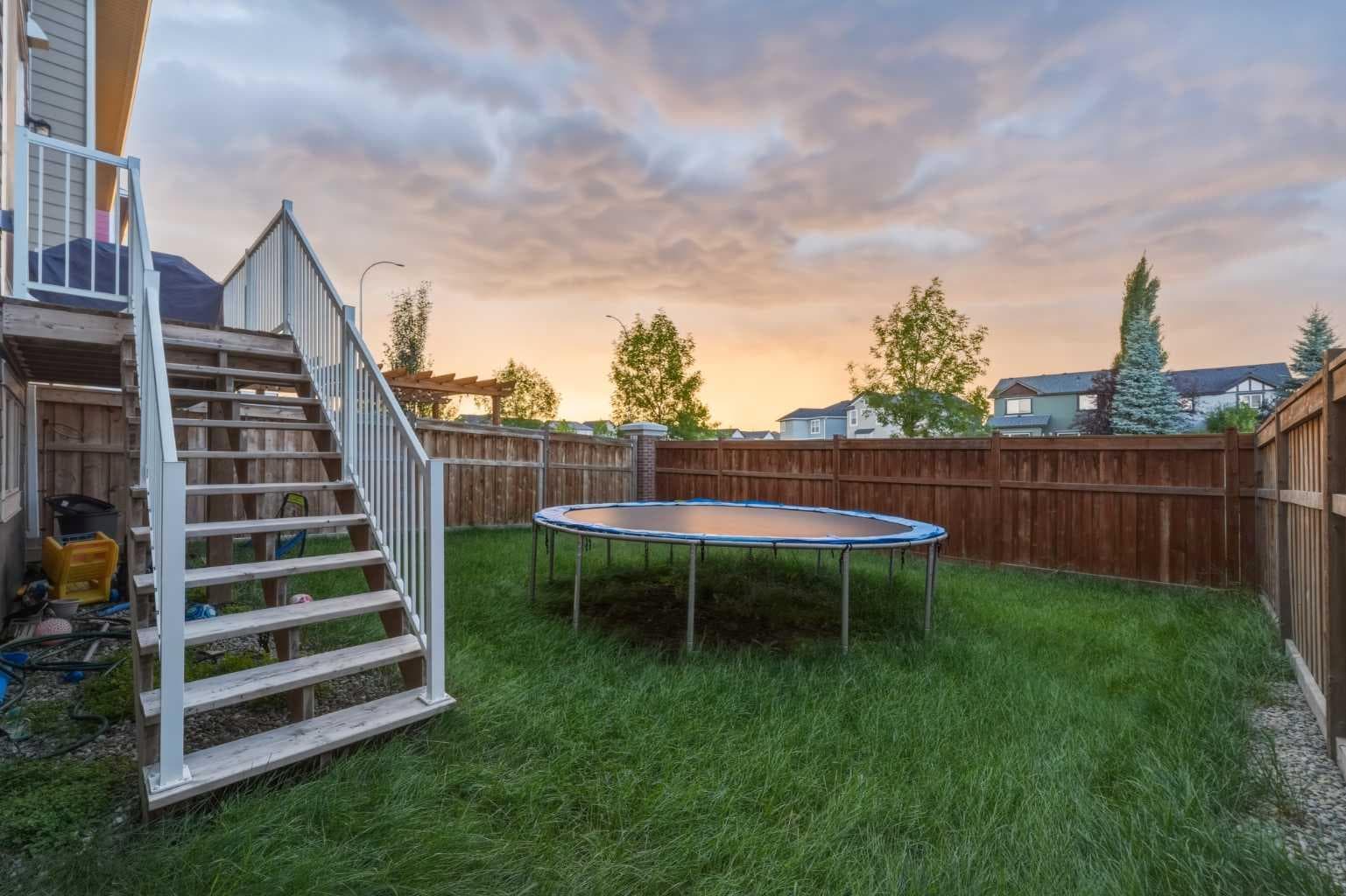102 Yorkville Green SW