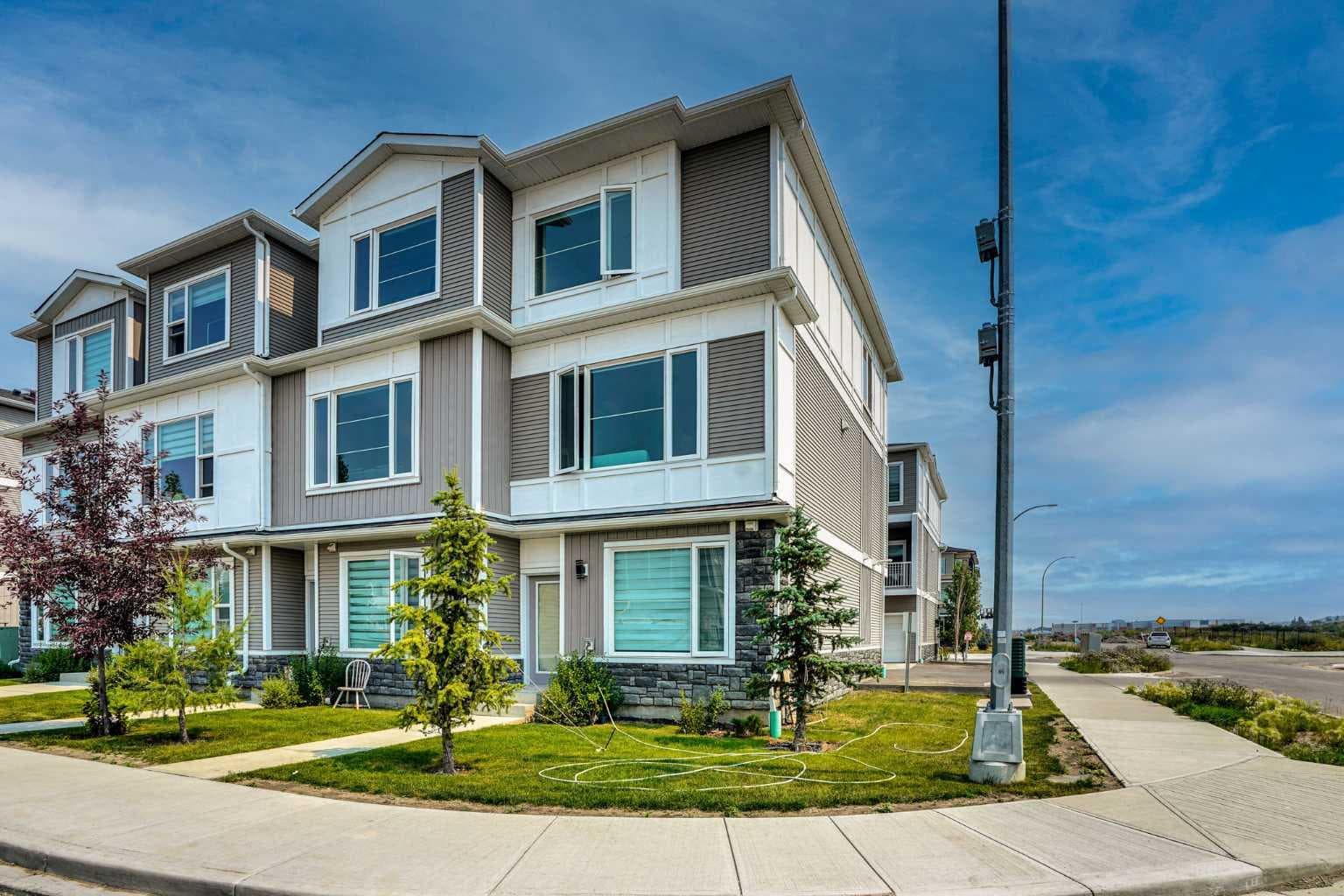 241 Saddlepeace Crescent NE