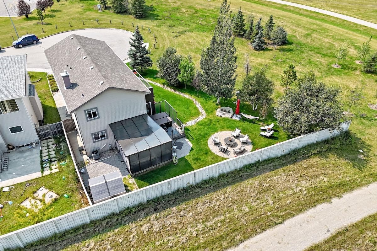 331 Royal Birch View NW