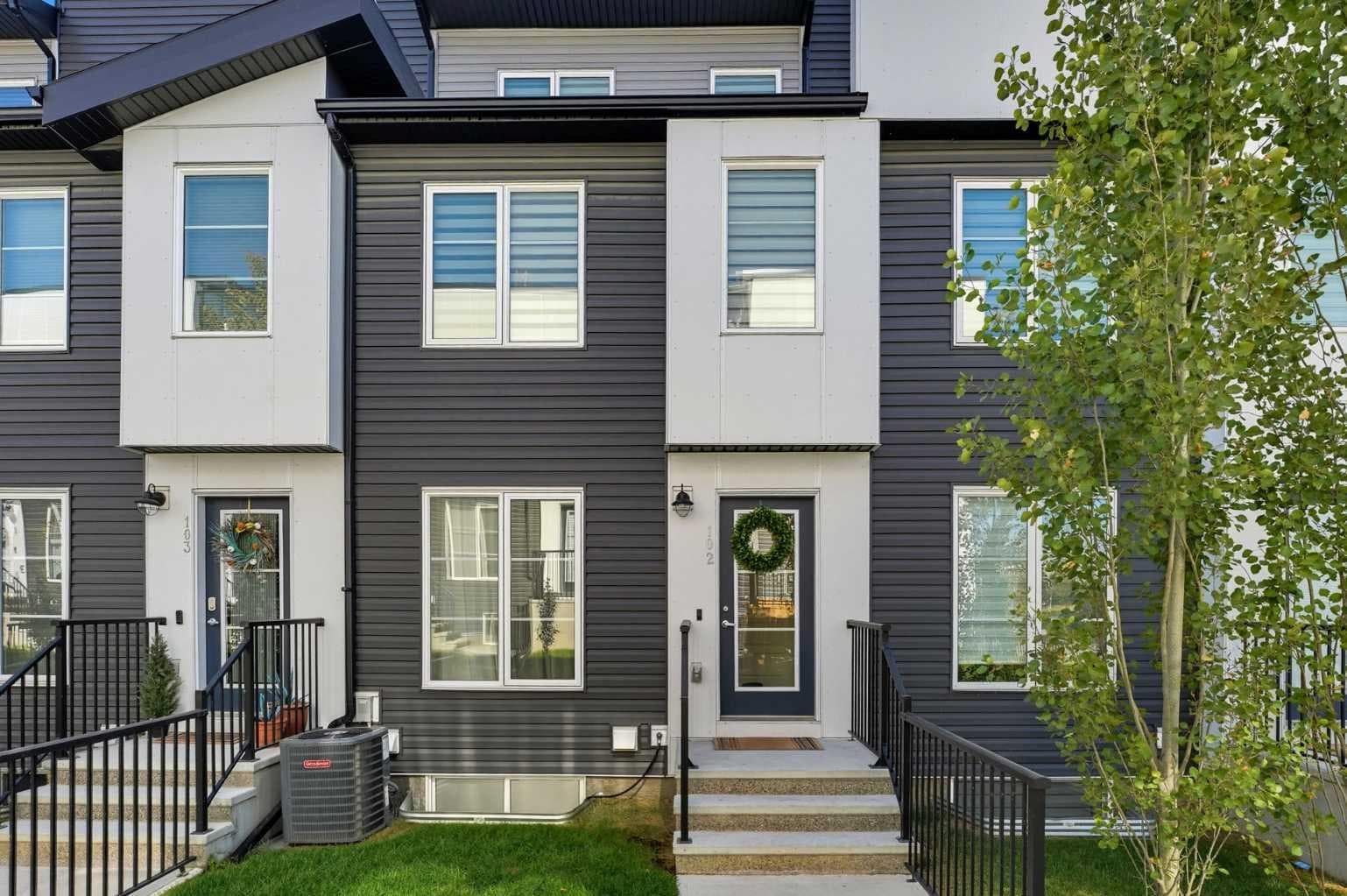 102, 474 Seton Circle SE