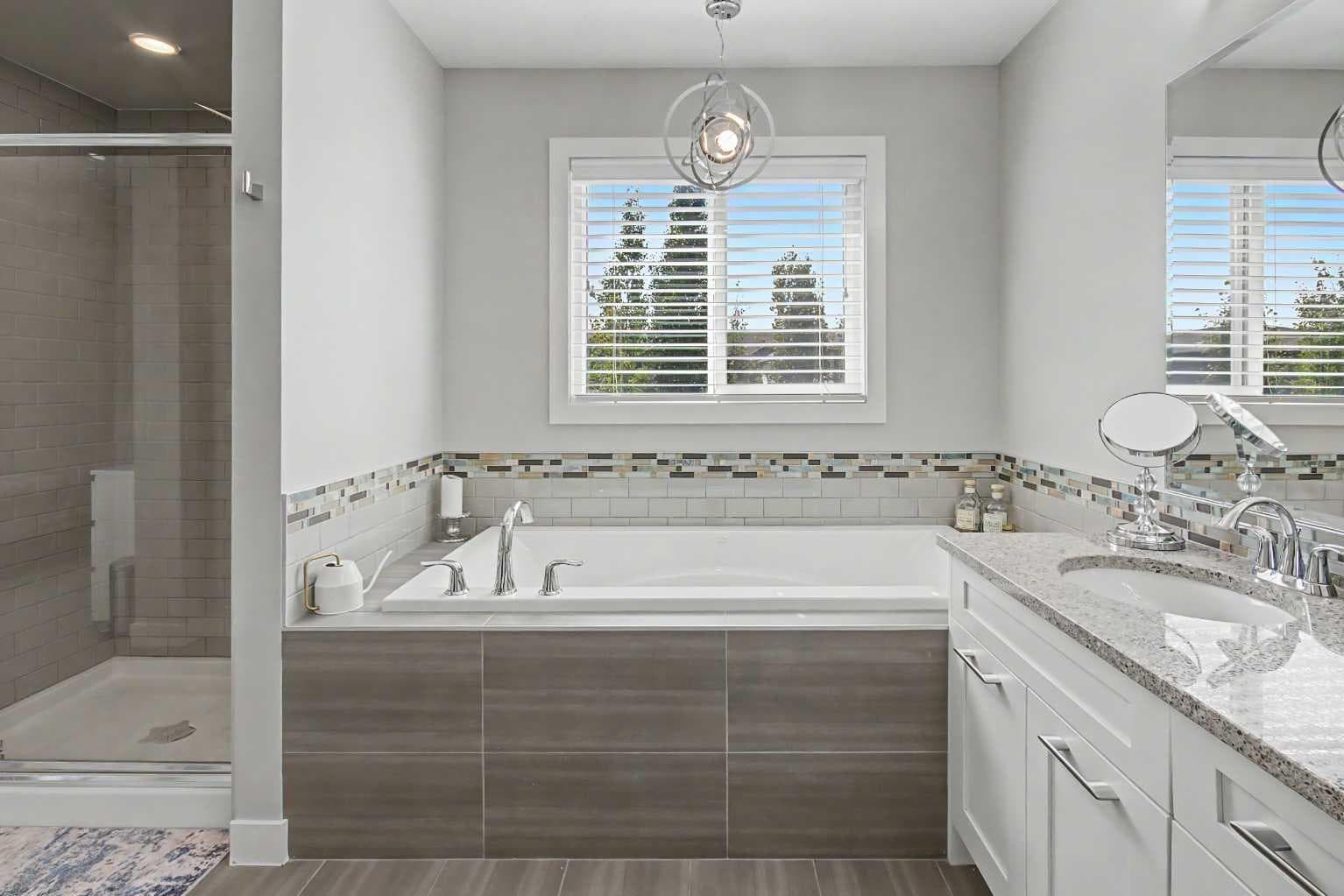 35 Legacy Row SE