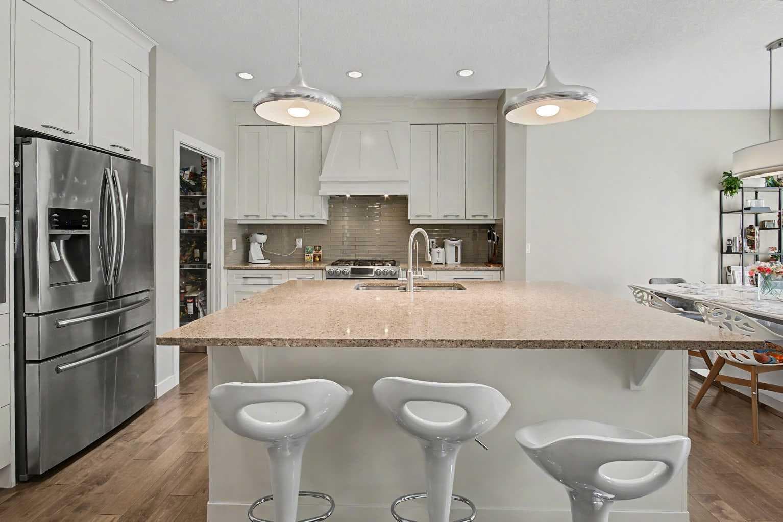 35 Legacy Row SE