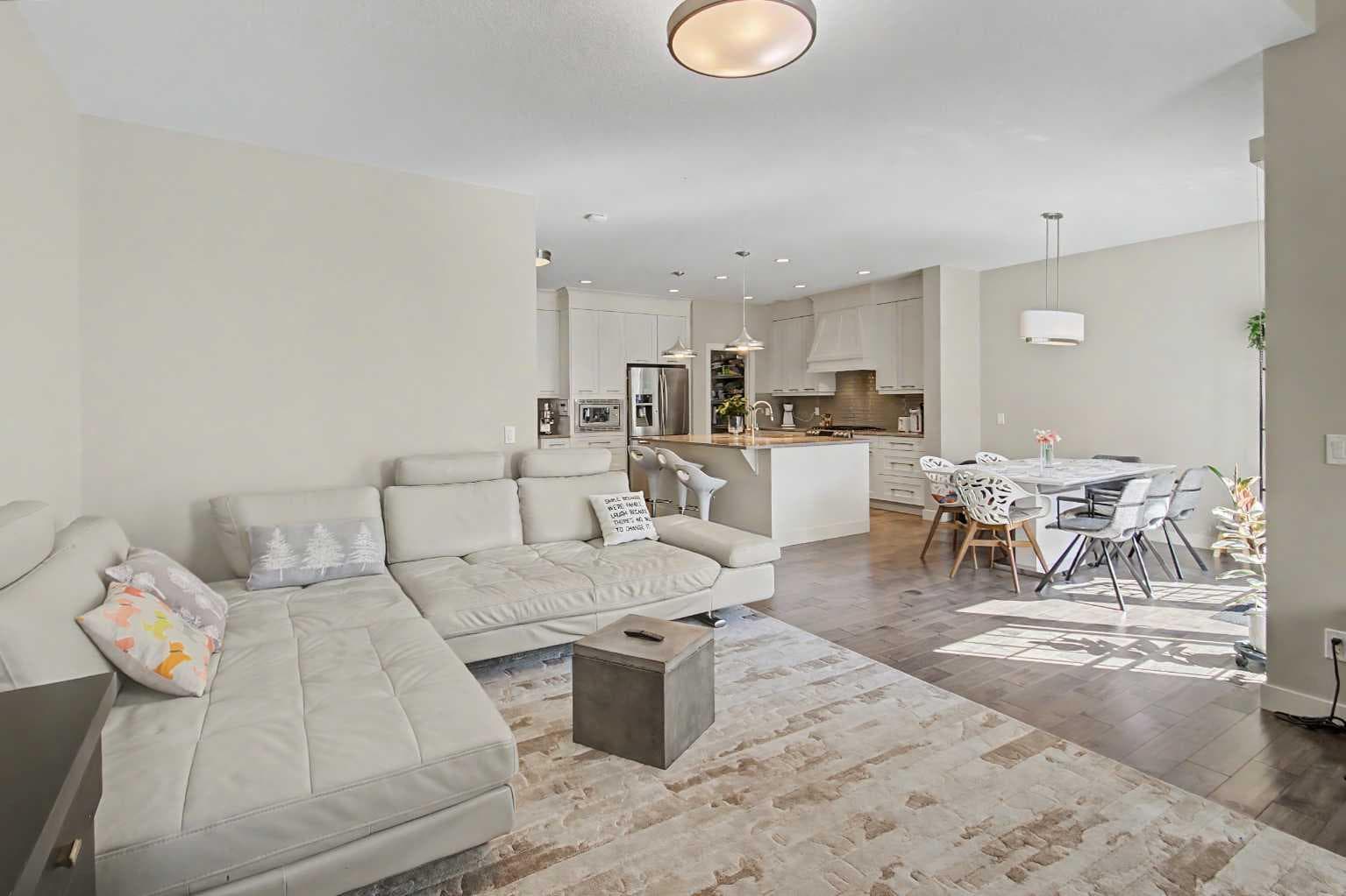 35 Legacy Row SE