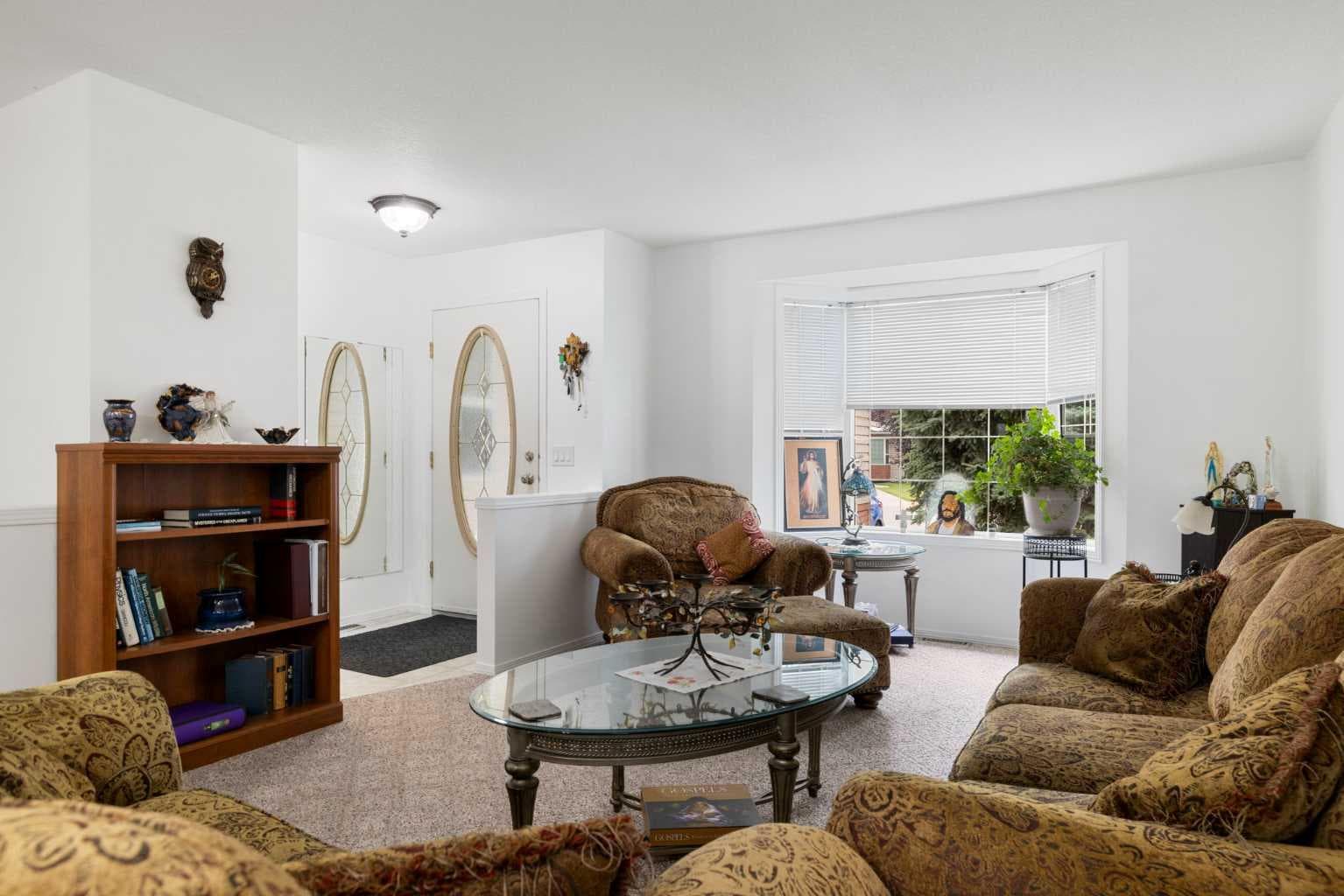 100 Dovista Court SE