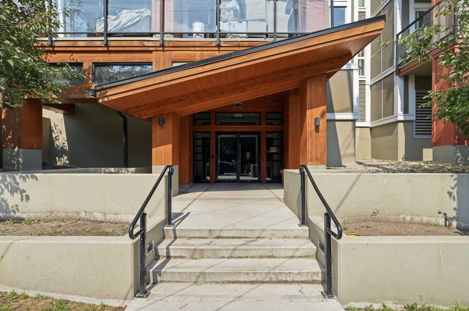 118, 510 Edmonton Trail NE