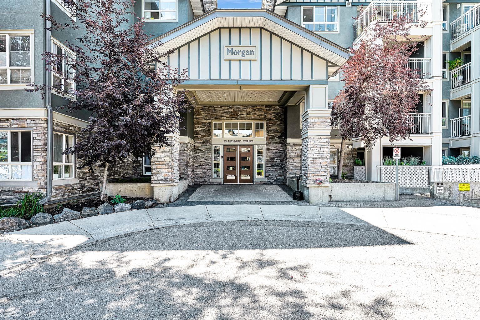 132, 35 Richard Court SW