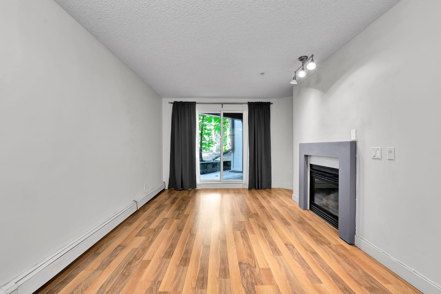 132, 35 Richard Court SW