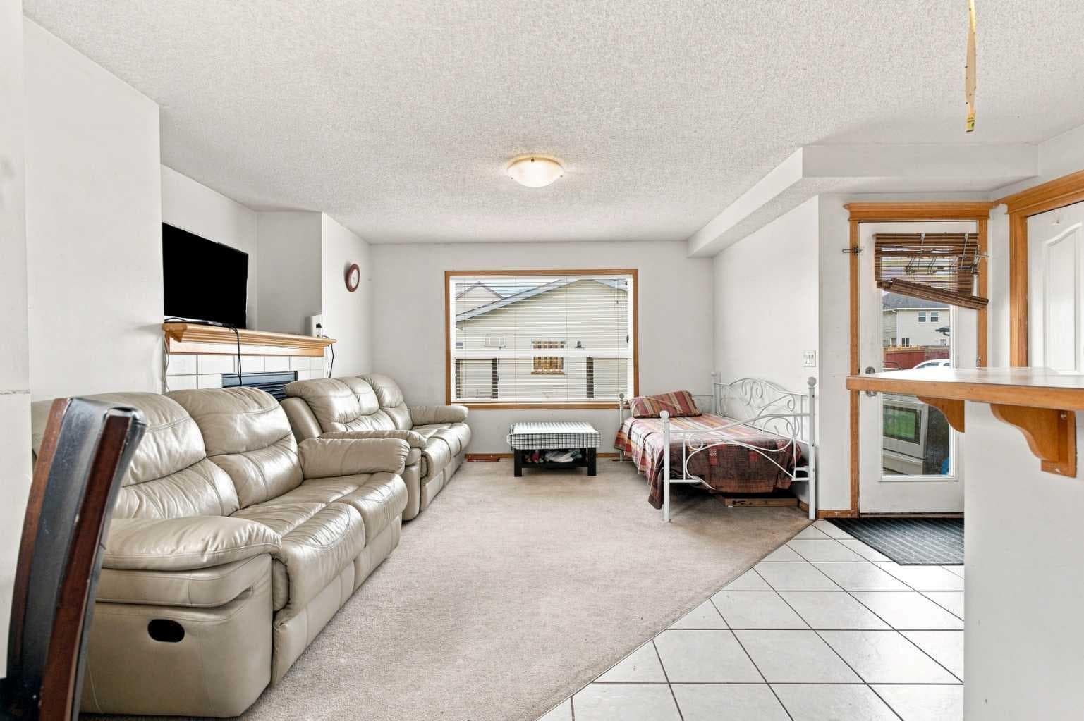 162 Taradale Drive NE