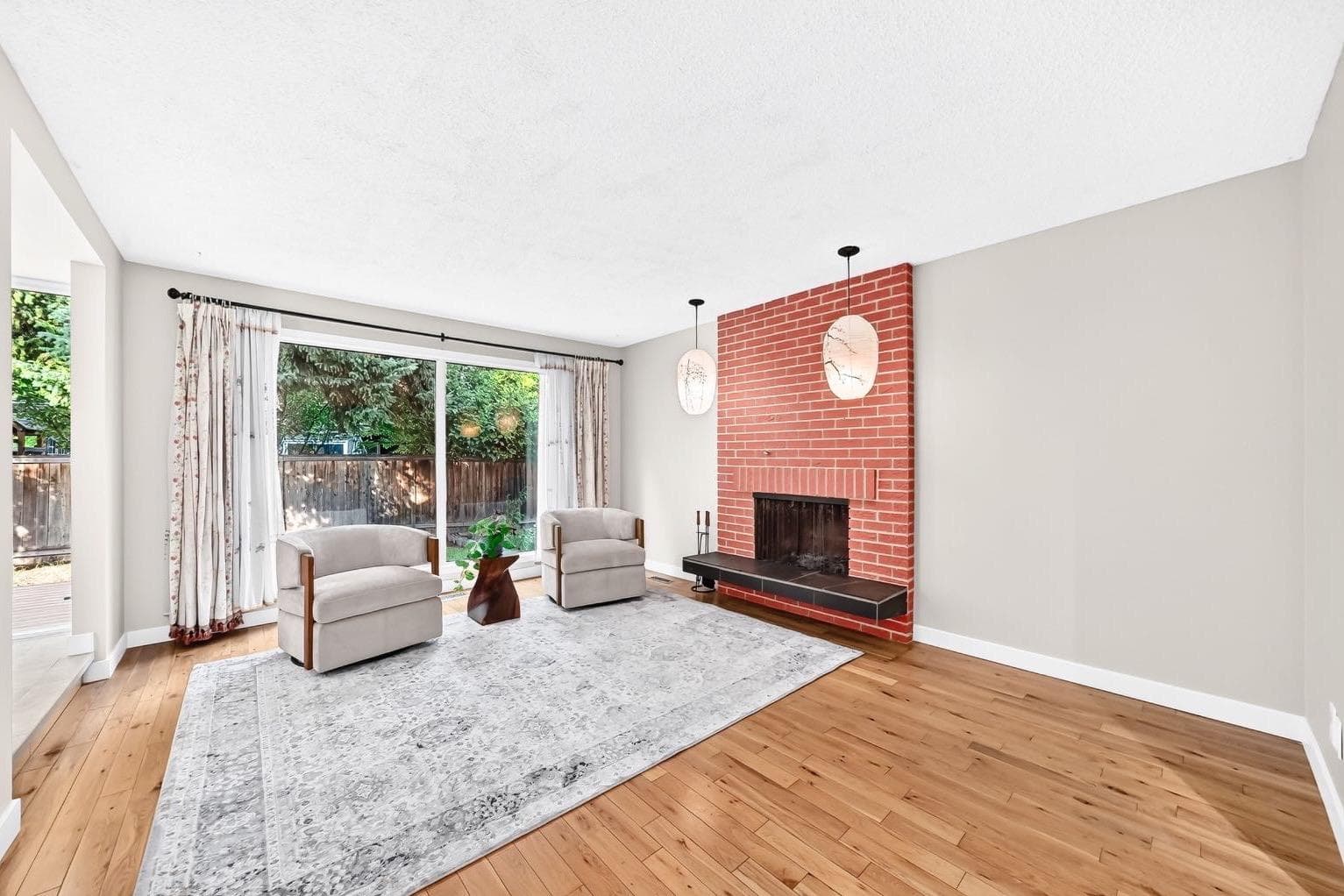 39 Woodfield Crescent SW