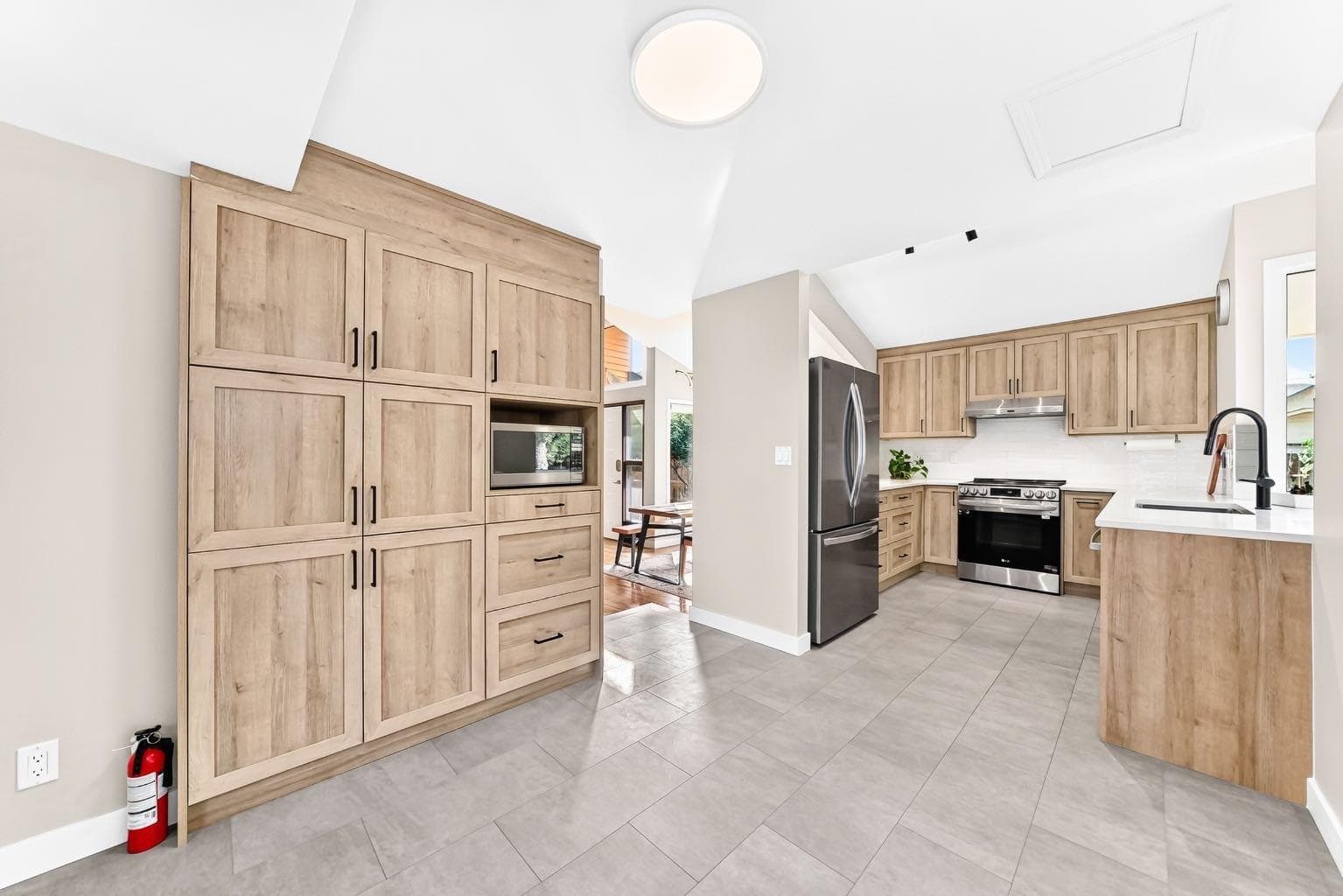 39 Woodfield Crescent SW