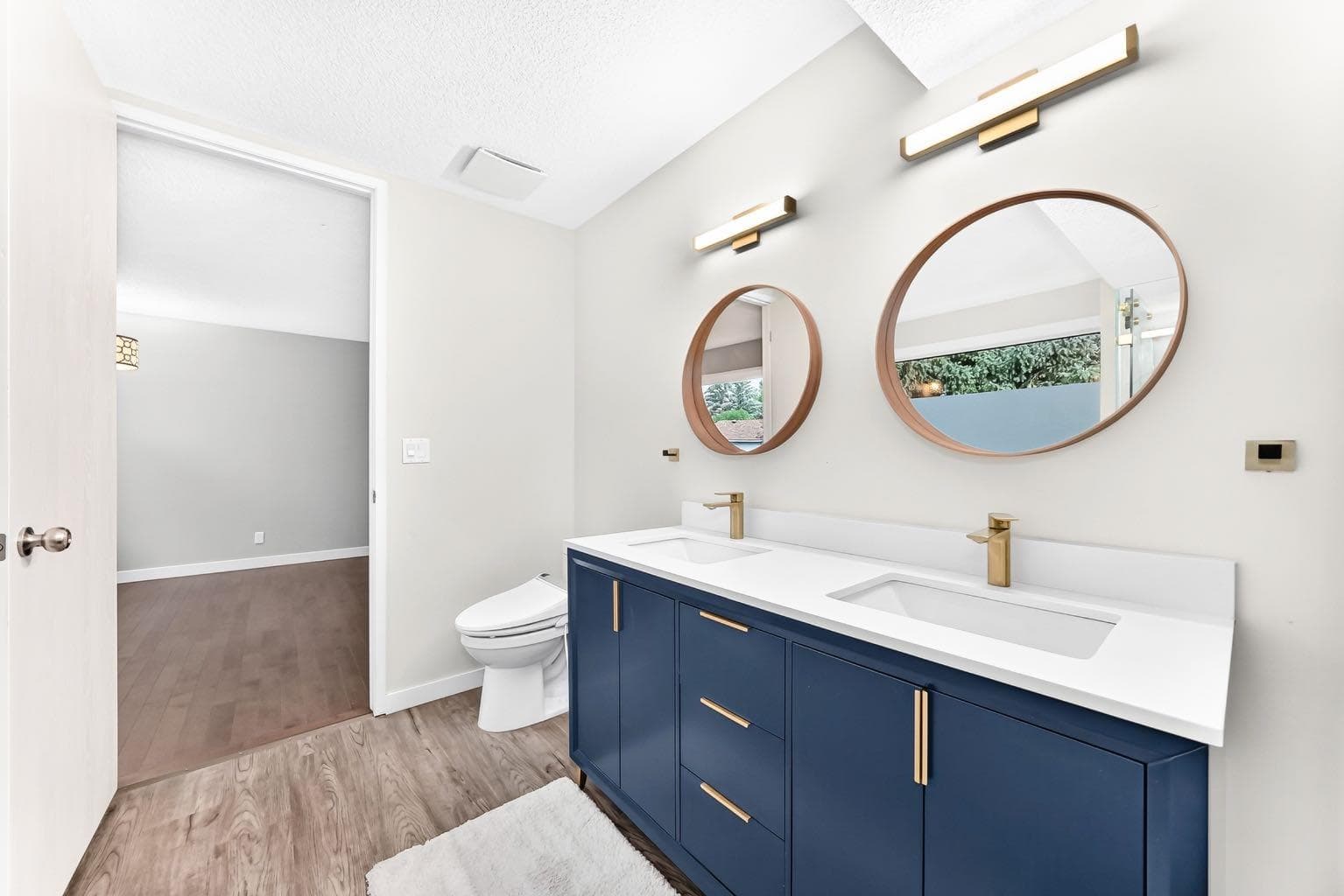 39 Woodfield Crescent SW