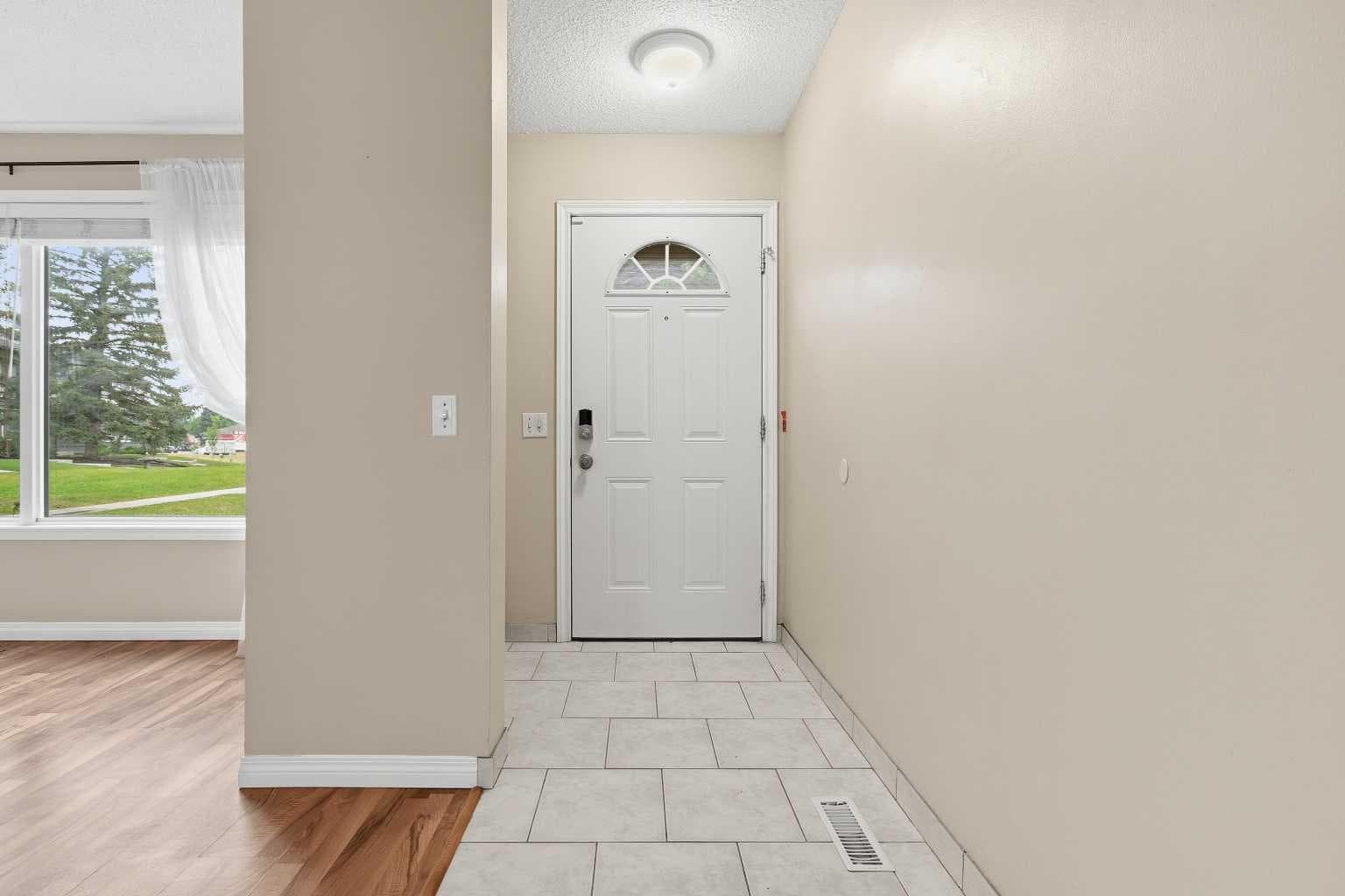224, 999 Canyon Meadows Drive SW