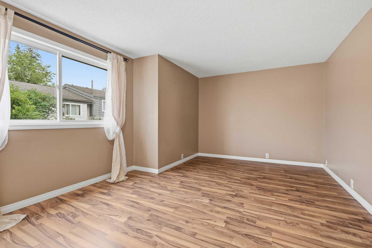 224, 999 Canyon Meadows Drive SW