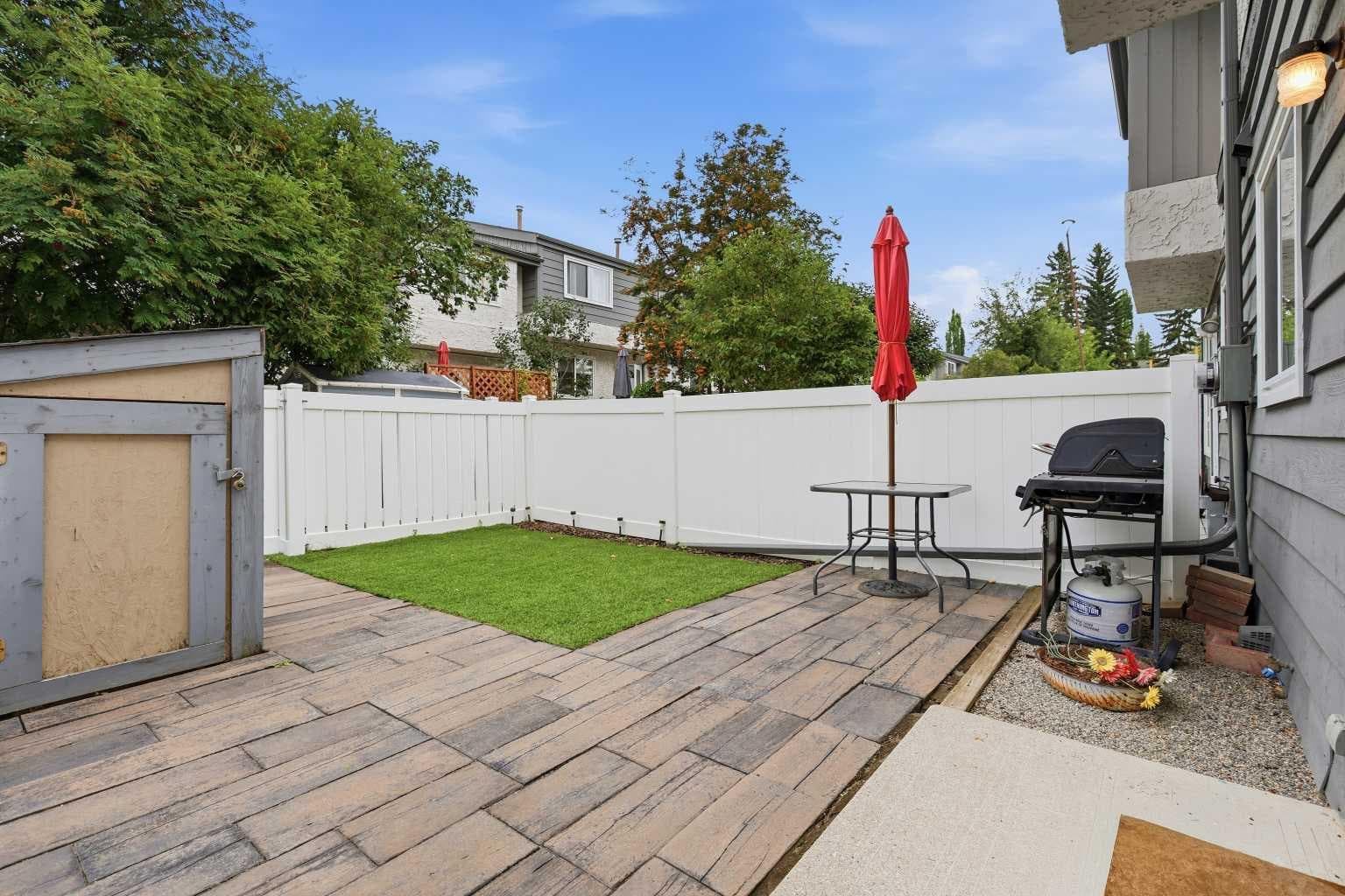 224, 999 Canyon Meadows Drive SW