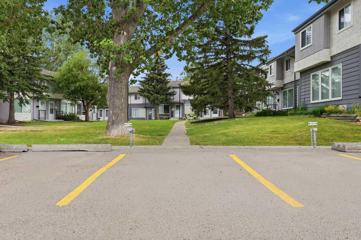 224, 999 Canyon Meadows Drive SW