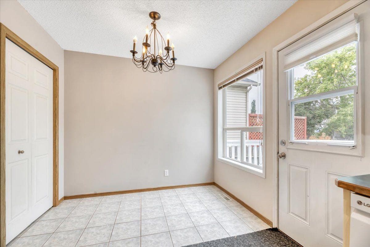 131 Hidden Way NW